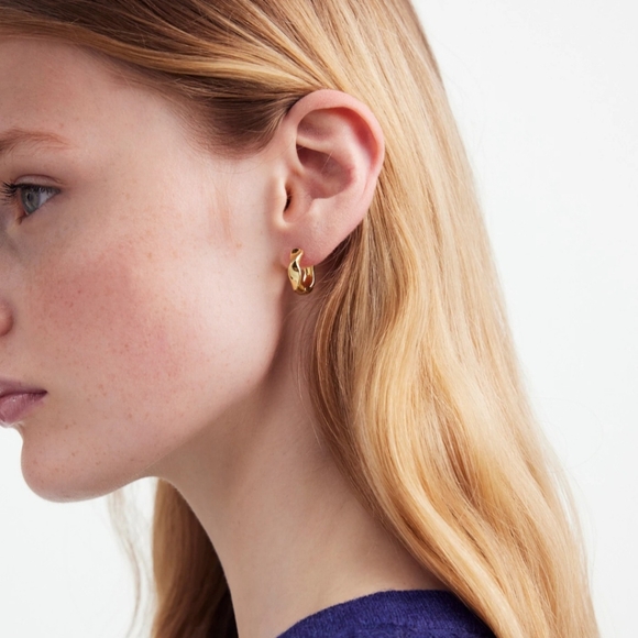 Madewell Organic Small Hoop Earrings - Picture 2 of 6